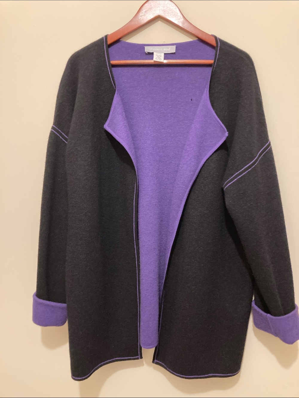 Modern Soul 96% wool Black & Purple Reversible Open Cardigan Sz L